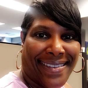 Meet your Posher, Lacresia